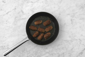 Fry the Frikadeller