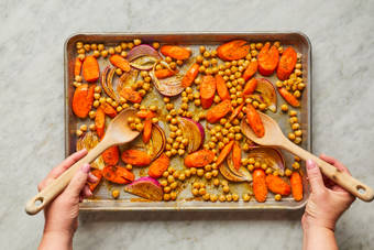 Roast Chickpeas & Veggies