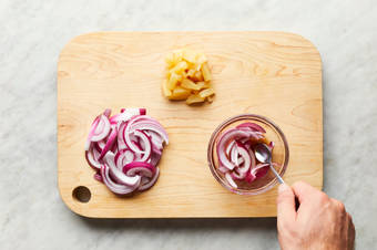 Start Prep & Pickle Onion