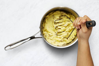 Make Mashed Potatoes 