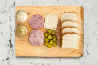  Build Bar & Sandwiches