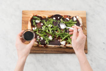 Tarte-Tratin servieren