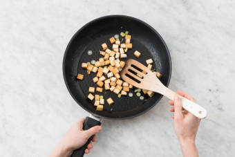 Tofu anbraten