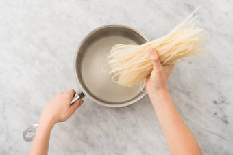 reisbandnudeln garen