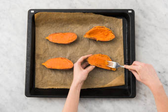 SÜSSKARTOFFELN TOPPEN