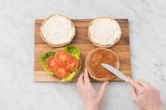 BURGER FERTIGSTELLEN