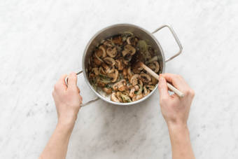 champignons anbraten