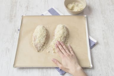 cover the chicken with the panko mixture