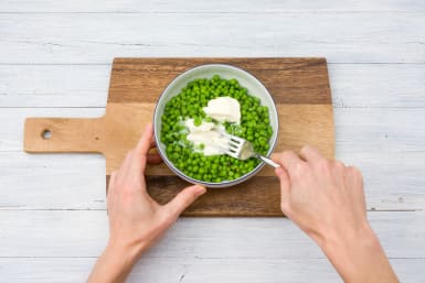 Mash your peas slightly with creme fraich