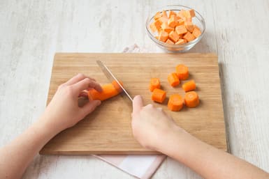 carrots, peeled & cut into 2 cm rounds