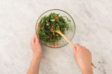 MAKE THE SPINACH TABBOULEH