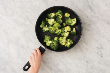 Cook the broccoli