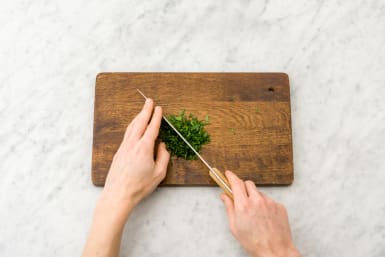 chop parsley