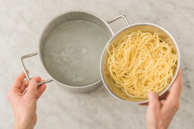 Pasta & Soße vorbereiten