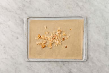 Make orange cream and almond pralines