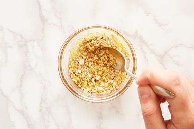 Make Sesame Garlic Oil