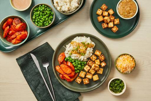 HFRC-R15855CPS01_Hero_ByopSweetCherryChickenWithLoadedMashedPotatoRoastedCarrotsAndPeas_W21-93-2026-2d7db6ef