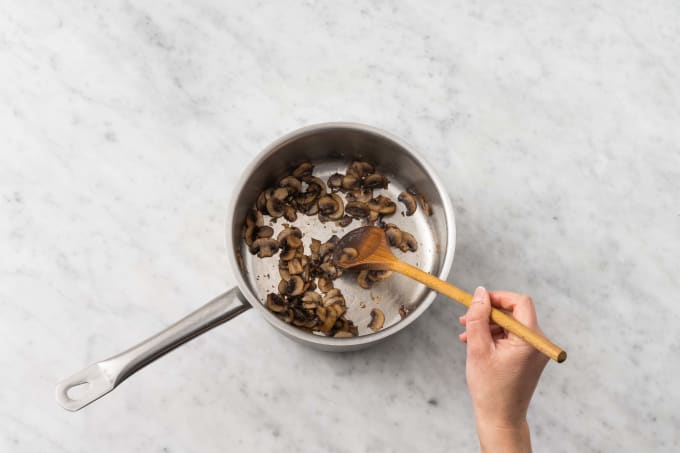 Creamy Truffle and Mushroom Rigatoni step 4