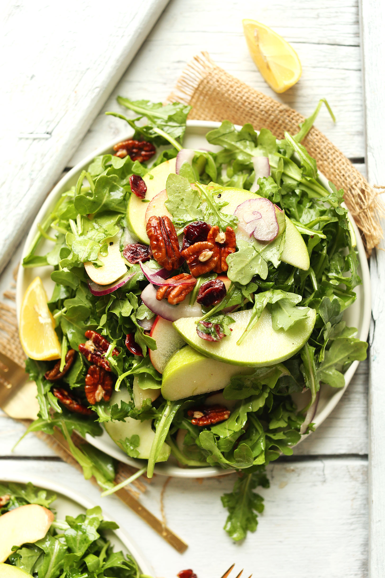 Hellofresh Downfall Pecan and Apple Green Salad Recipe | HelloFresh