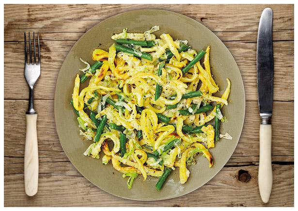 Kross gebratene Käsespätzle Rezept | HelloFresh