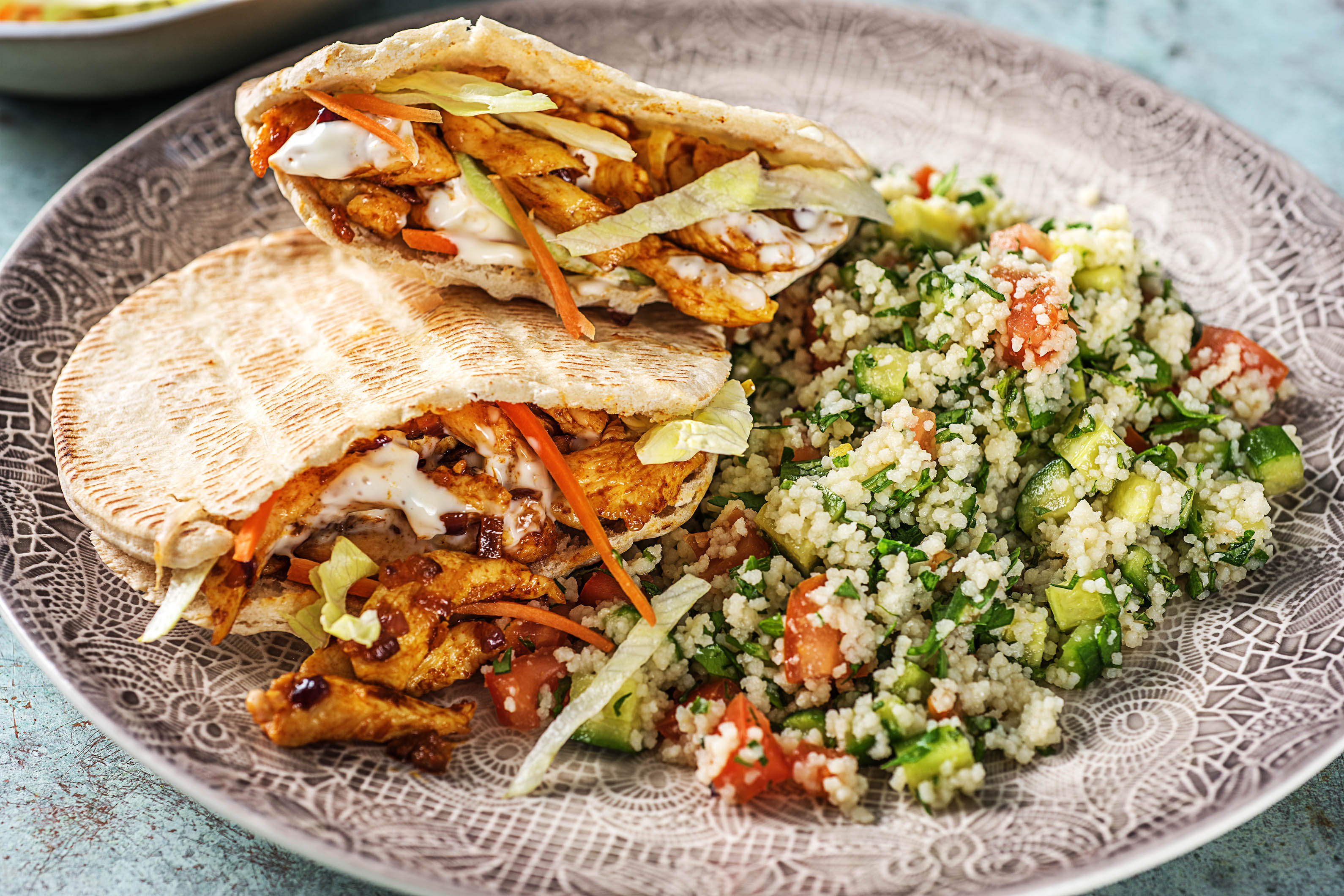 Salade de sharwarma de poulet grillé irrésistible avec vêtements de yaourt