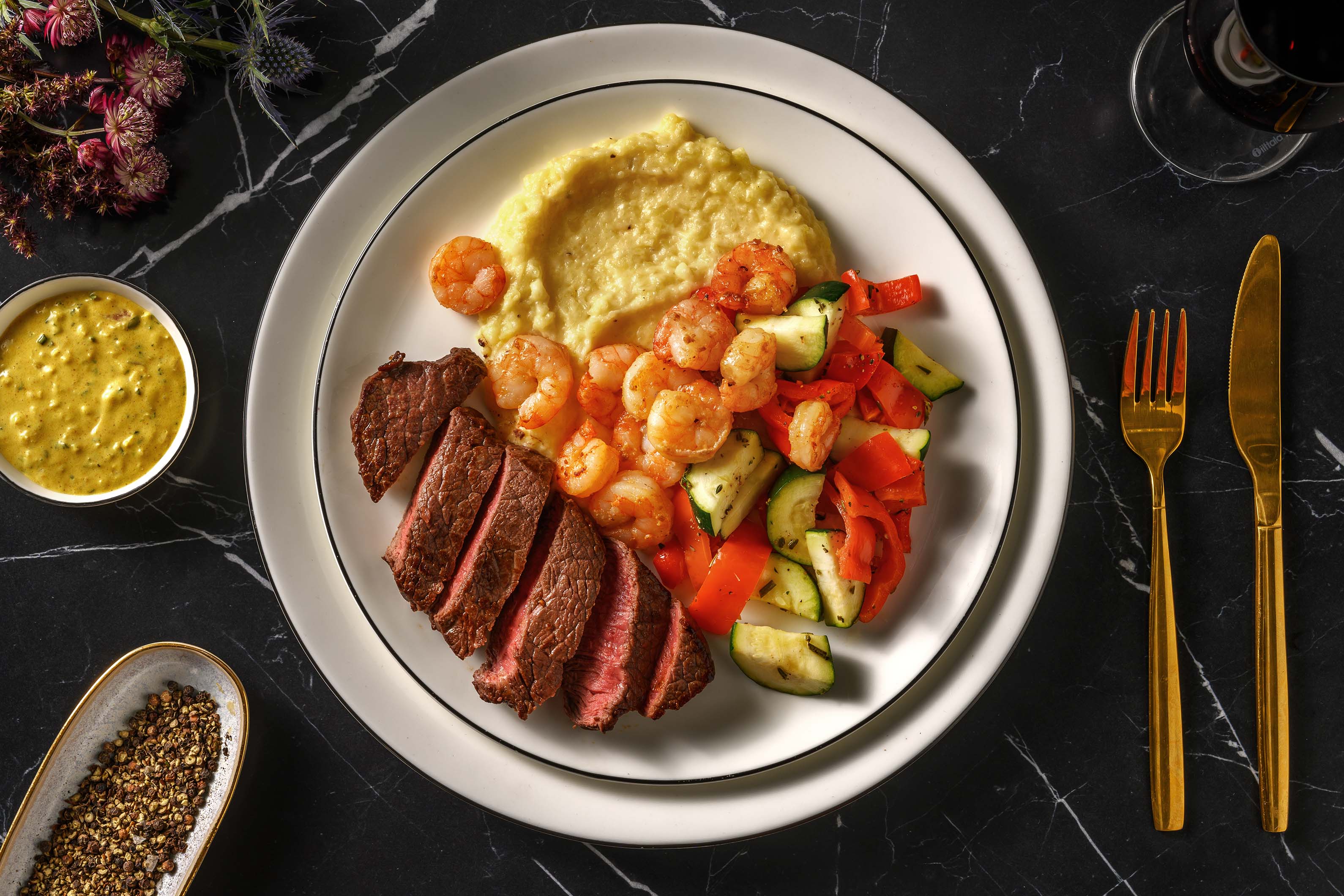 Surf & Turf! Rindersteak und Garnelen Rezept | HelloFresh