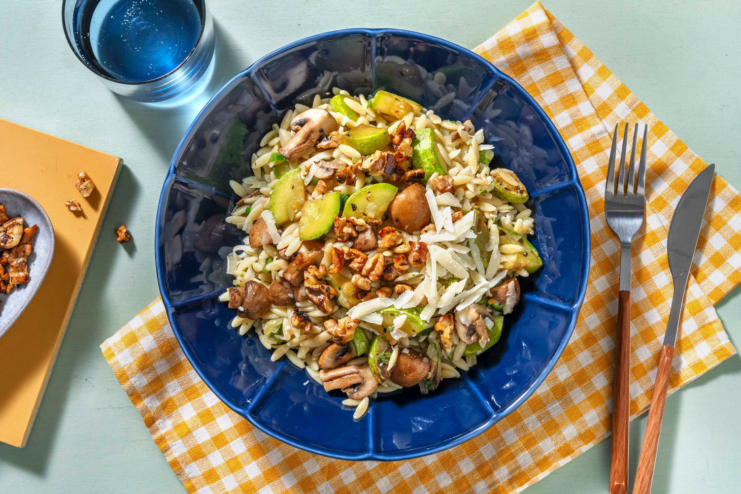 Champignonrisotto van orzo Recept HelloFresh