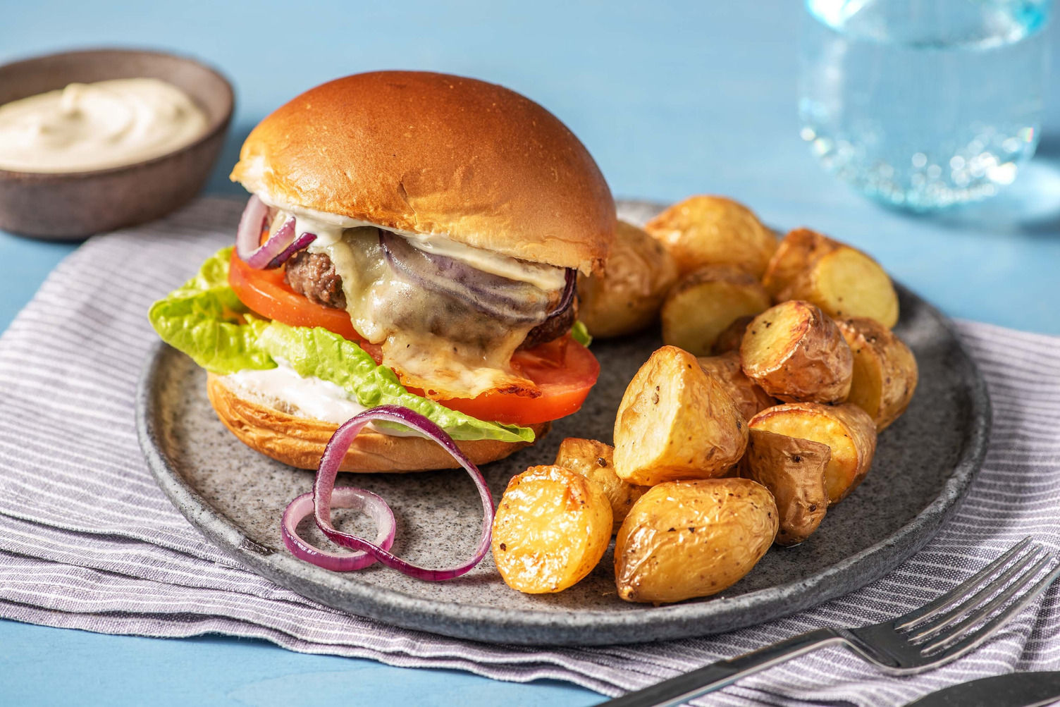 Ofen-Cheeseburger mit Bio-Rinderhack, Rezept | HelloFresh