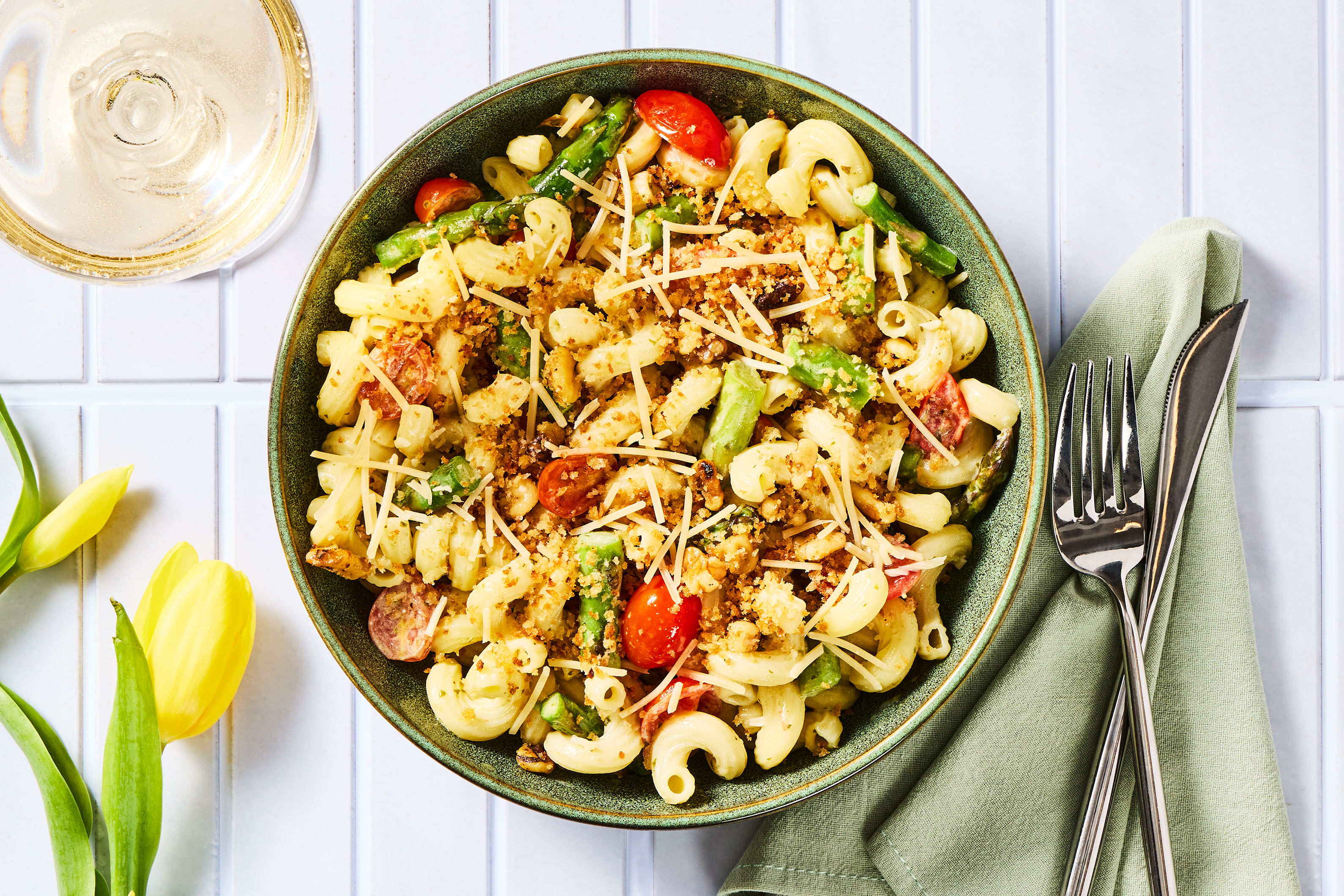 Chicken Pesto & Walnut Panko Cavatappi