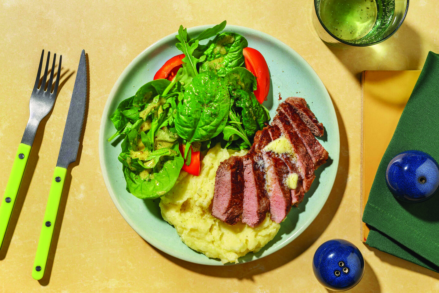 HelloHero: Beef Rump & Rocket-Tomato Salad Recipe | HelloFresh