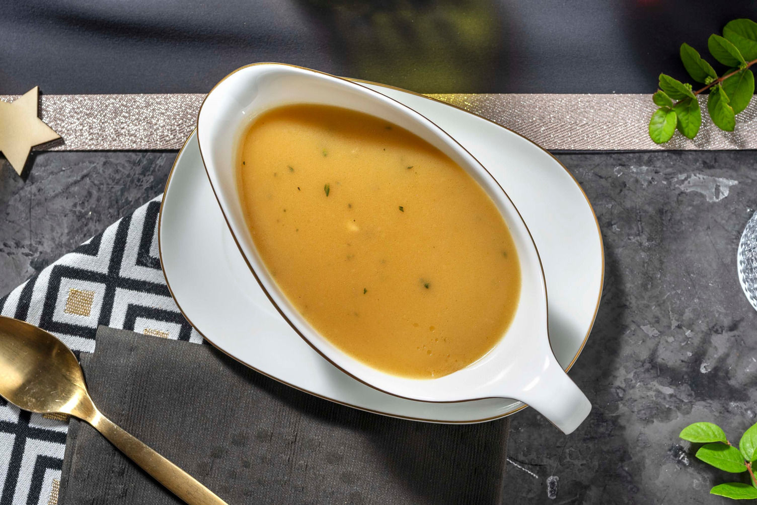 Turkey and Thyme Gravy Recipe HelloFresh