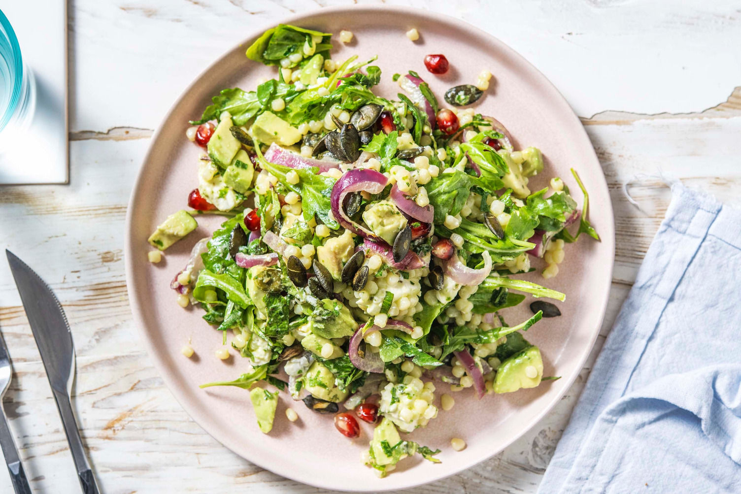Salade de couscous perlé, avocat & grenade Recette HelloFresh