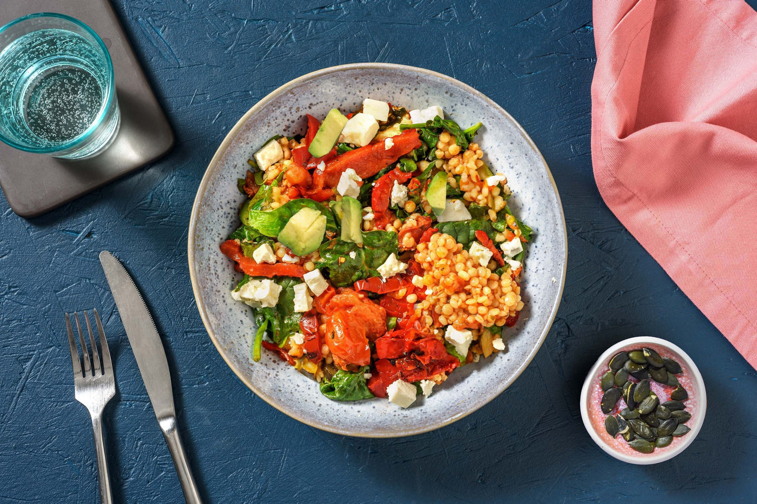 Salade de couscous perlé à l'avocat et fromage grec Recette HelloFresh