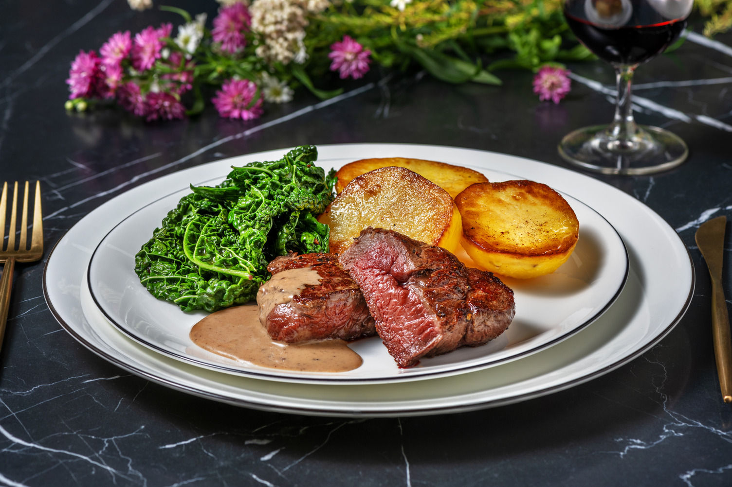 Fillet Steak and Creamy Wild Mushroom Sauce Recipe HelloFresh