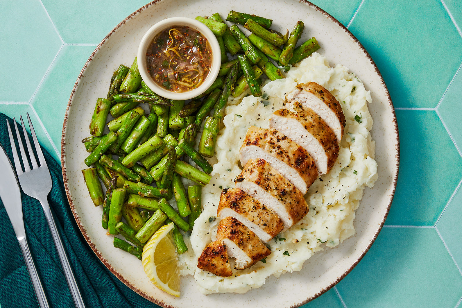 Roasted Chicken with Mashed Potatoes and Asparagus Recipe | HelloFresh