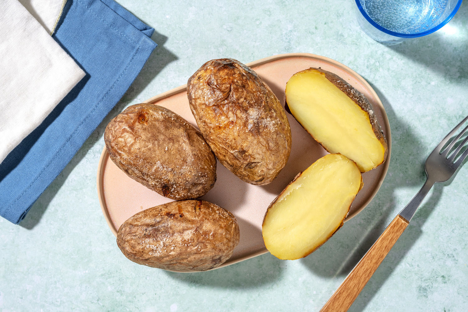 Pomme de terre en robe des champs Recette | HelloFresh