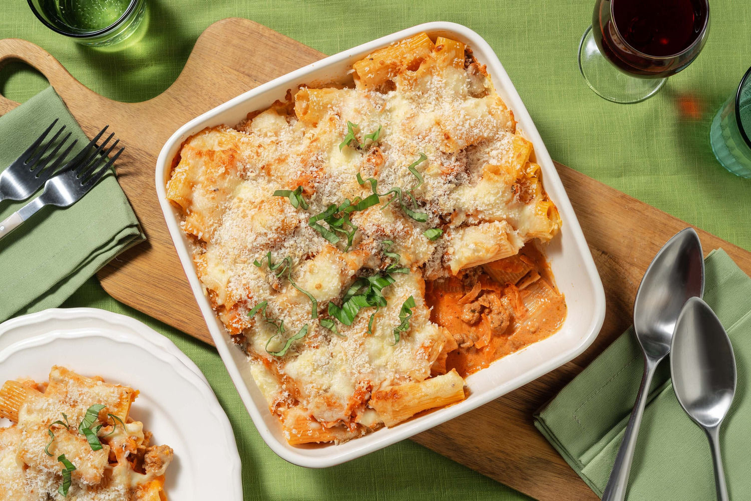 Hellofresh Rigatoni Rigatoni-Auflauf mit Rinderhack Rezept | HelloFresh