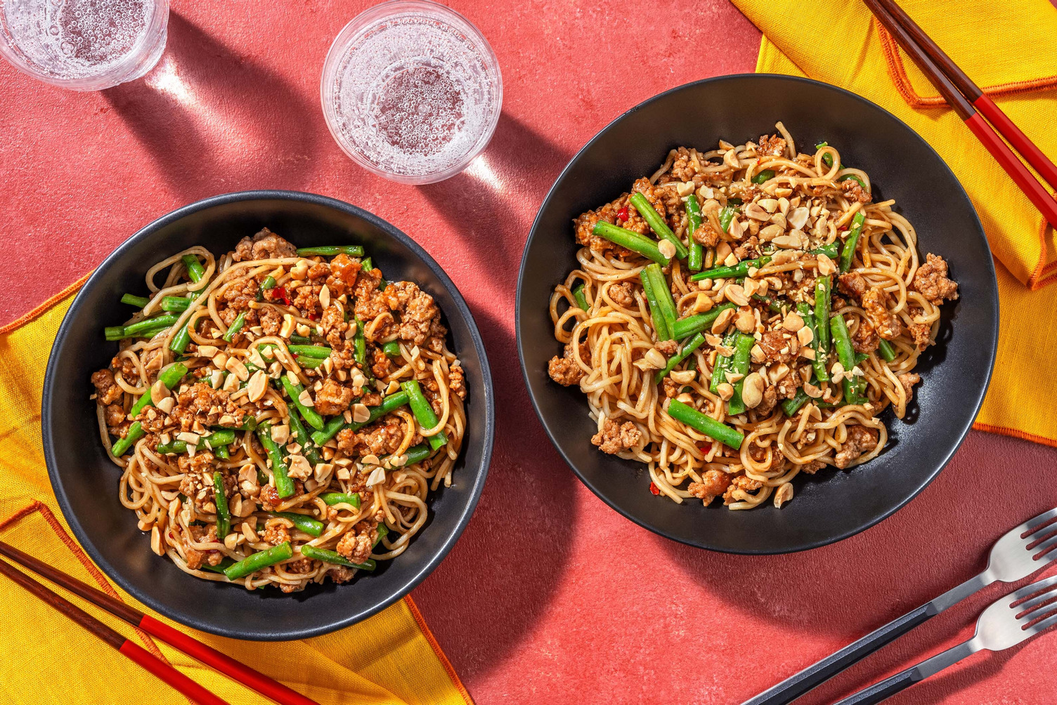 Sweet Chilli Hoisin Beef Noodles Recipe | HelloFresh