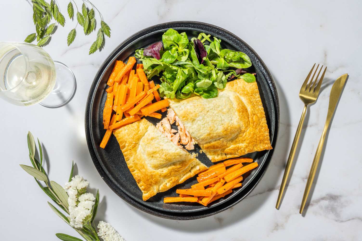 Pesto Salmon en Croute Recipe HelloFresh