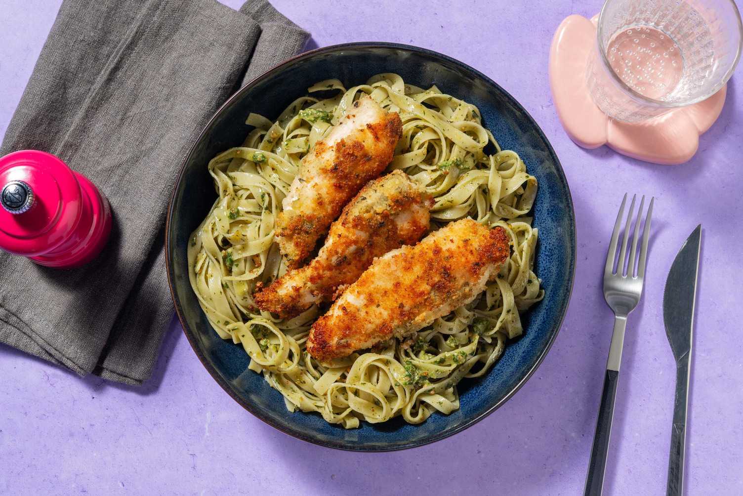 Hähnchenfilets in Kräuterpanade Rezept | HelloFresh