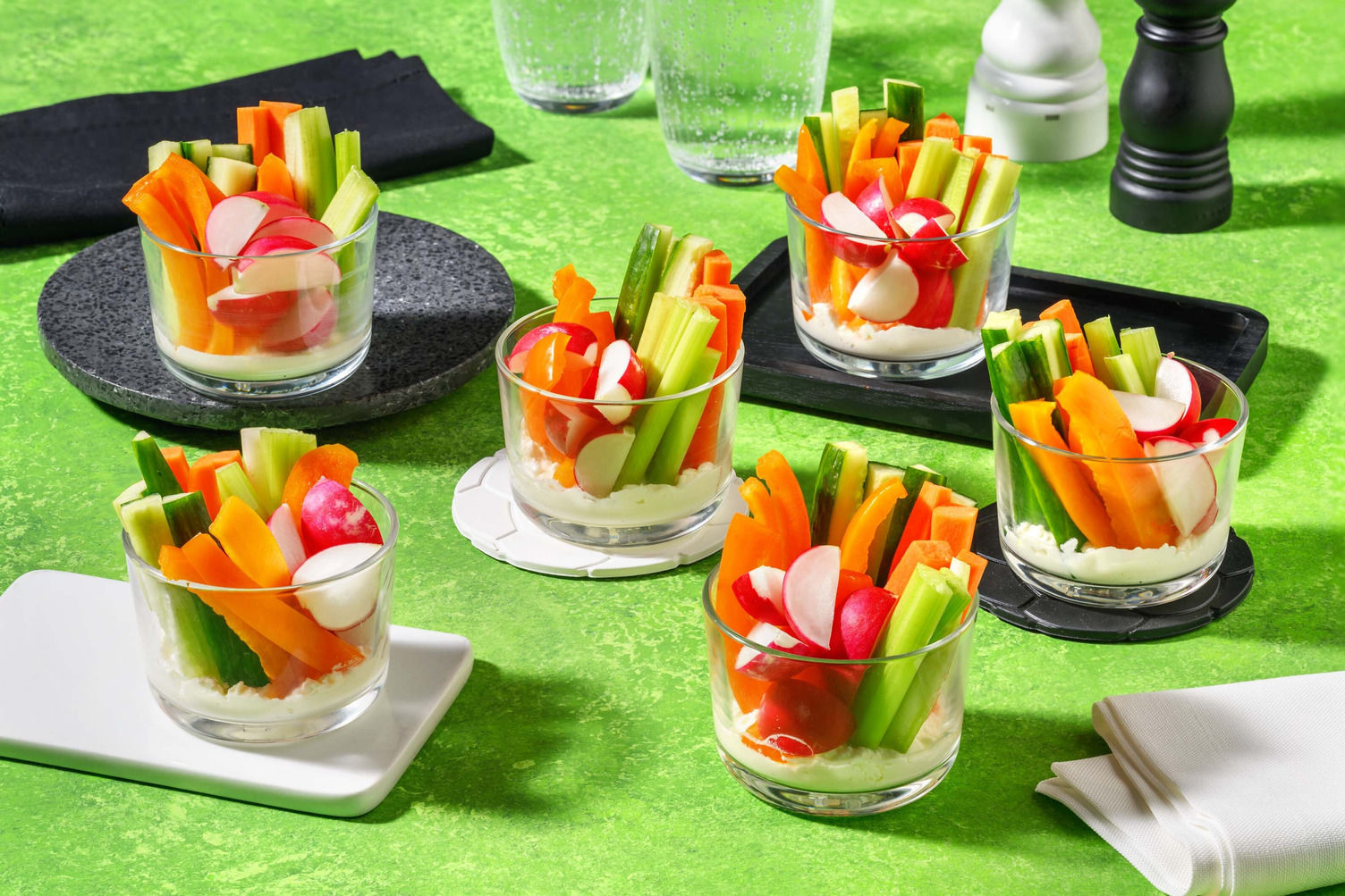 Knackige bunte Gemüsesticks Rezept | HelloFresh Knackige bunte Gemüsesticks Rezept | HelloFresh