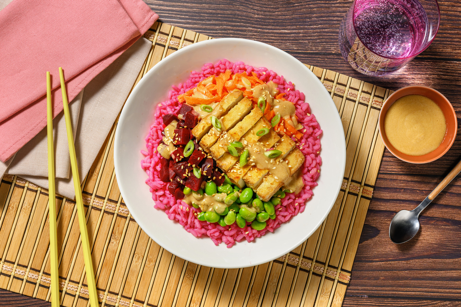 Japanische Sakura Bowl! mit pinkem Reis Rezept | HelloFresh