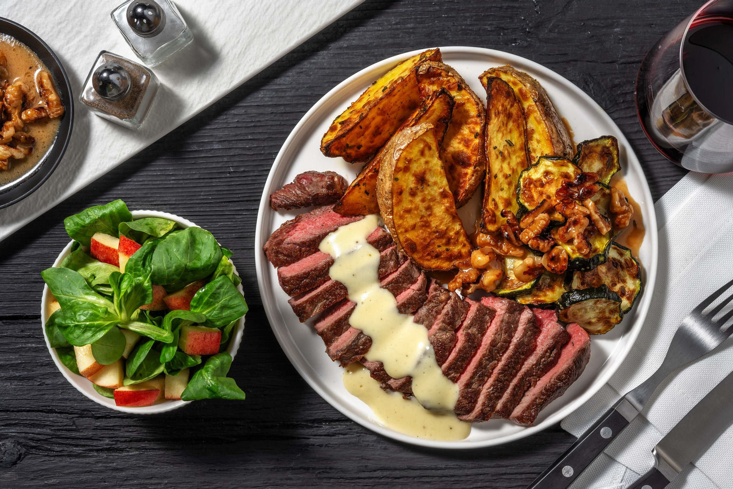 Steak garni de sauce au camembert Recette HelloFresh