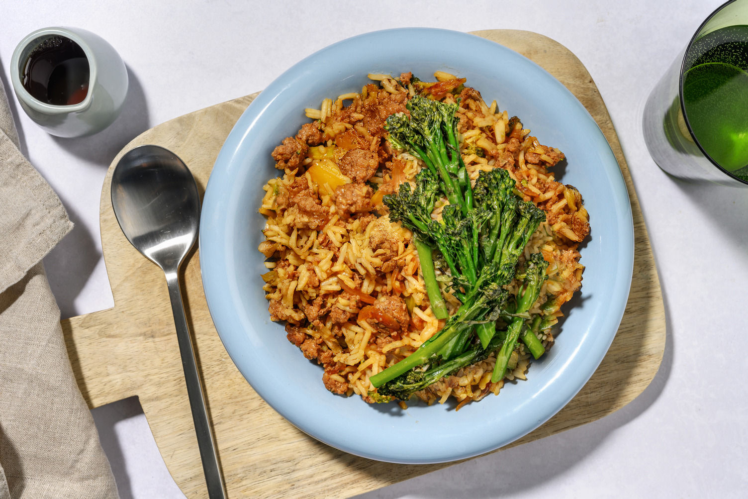 Bio-Rinderhack-Reispfanne mit Bimi Brokkoli Rezept | HelloFresh