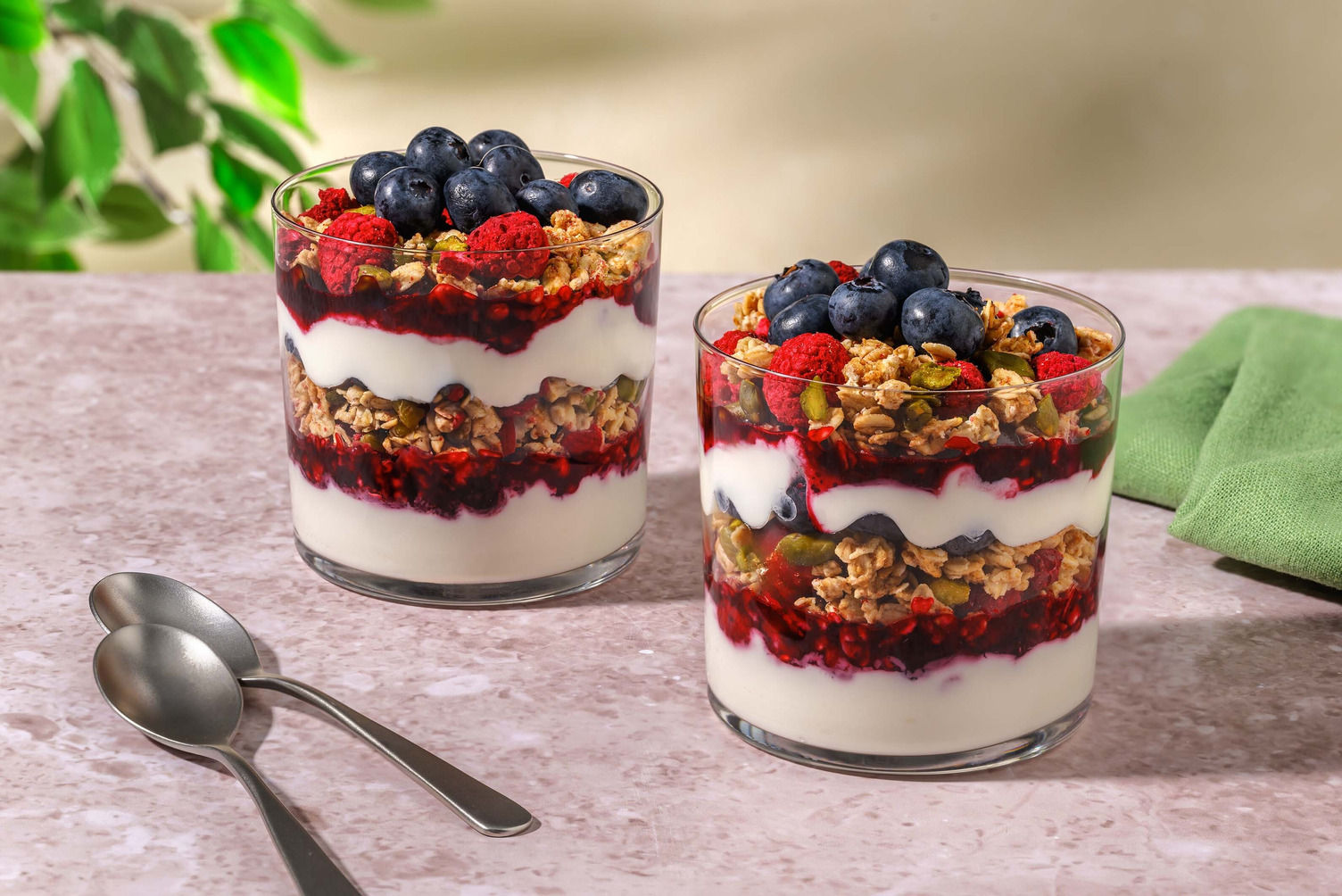 Pistachio, Blueberry & Freeze Dried Raspberry Parfait Recipe | HelloFresh