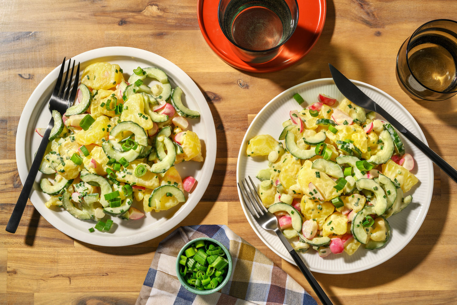Kartoffelsalat Mit Radieschen Und Schnittlauch