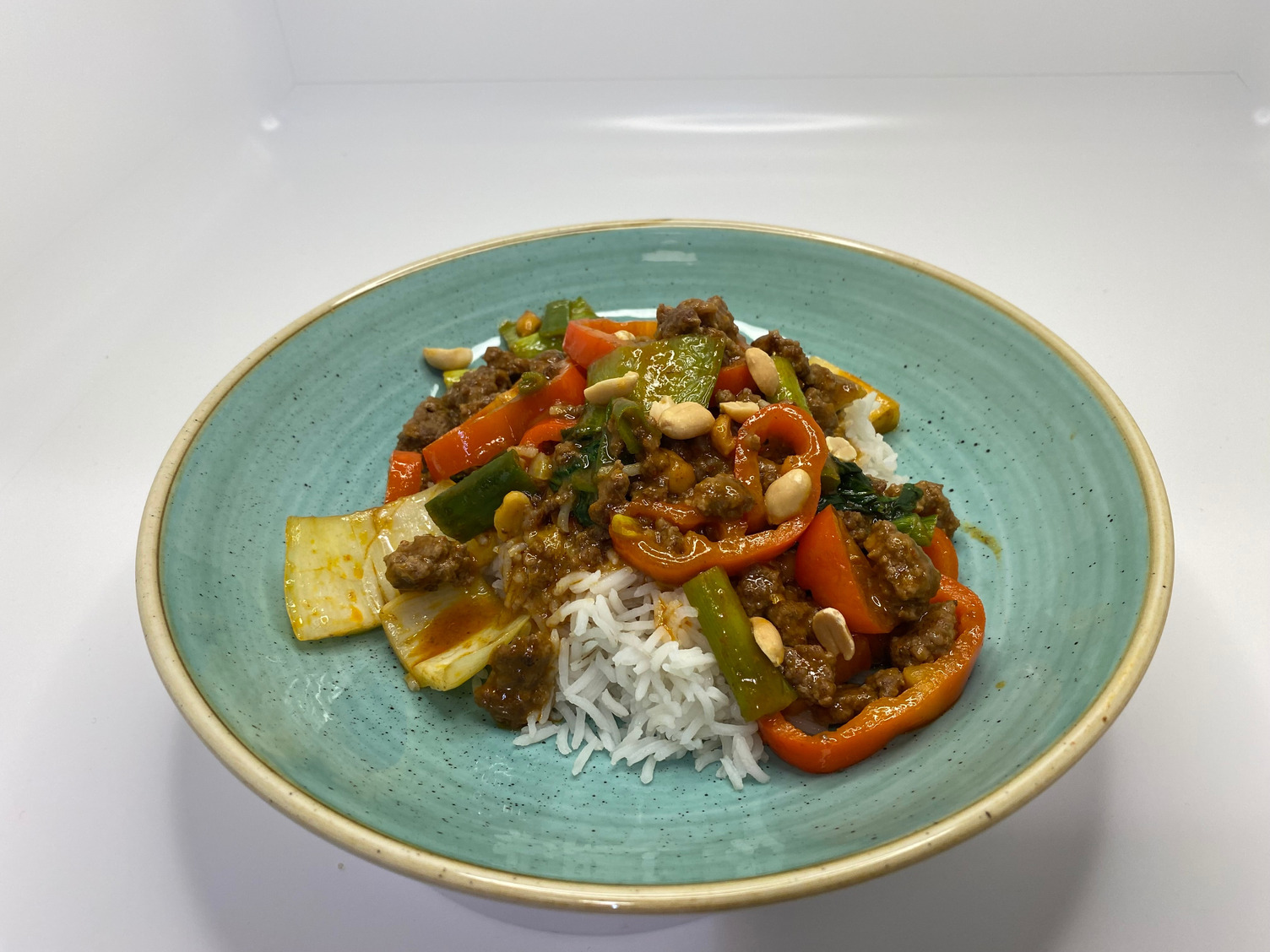 Thailändisches Rotes-Curry-Wok-Gericht Rezept | HelloFresh