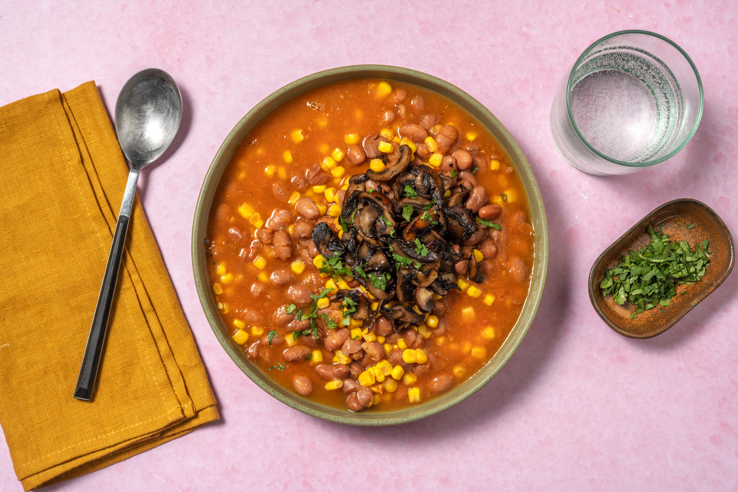 Pozole mexicano de verduras y frijoles Recipe | HelloFresh