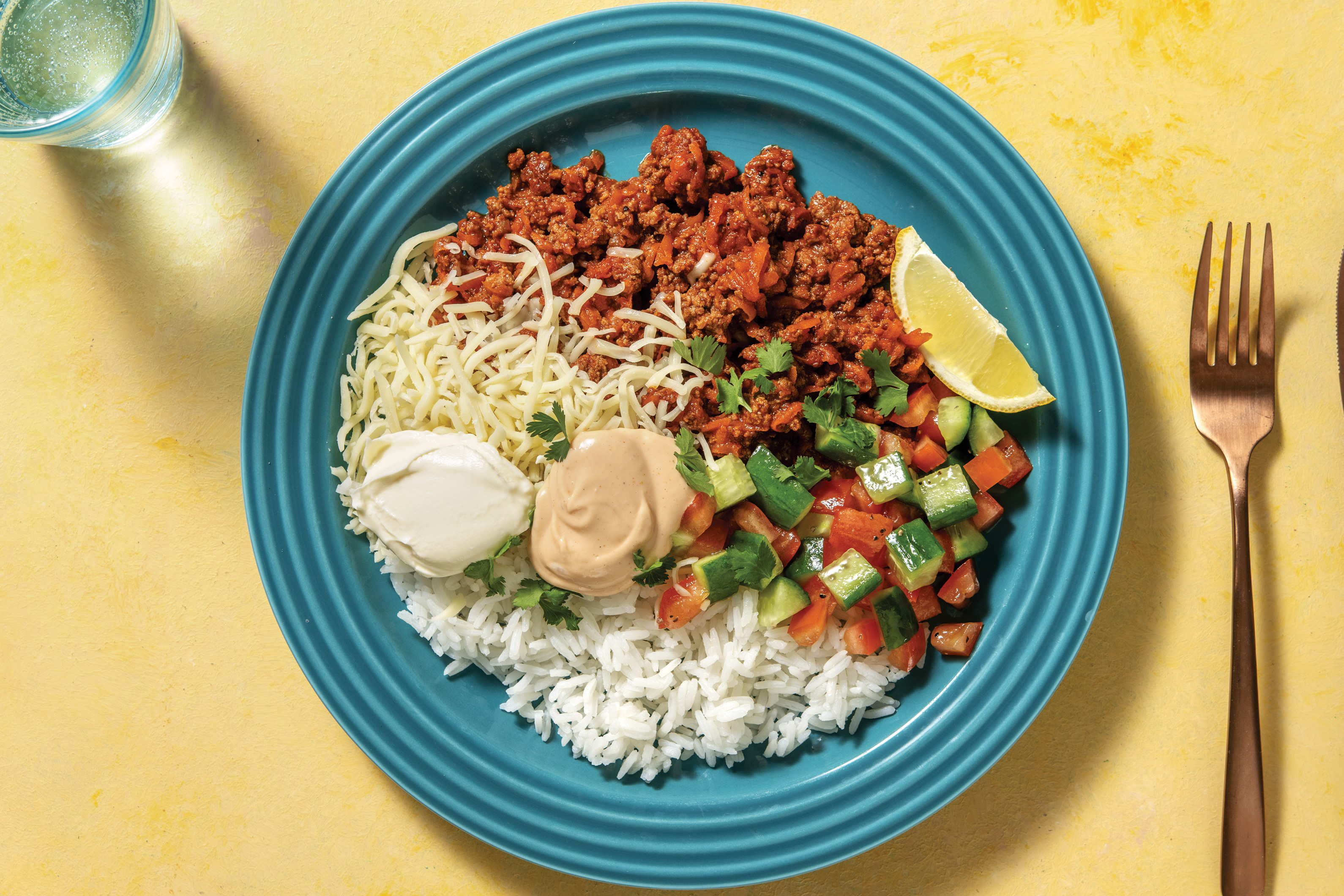 all-american-beef-rice-bowl-with-salsa-bbq-mayo-recipe-hellofresh