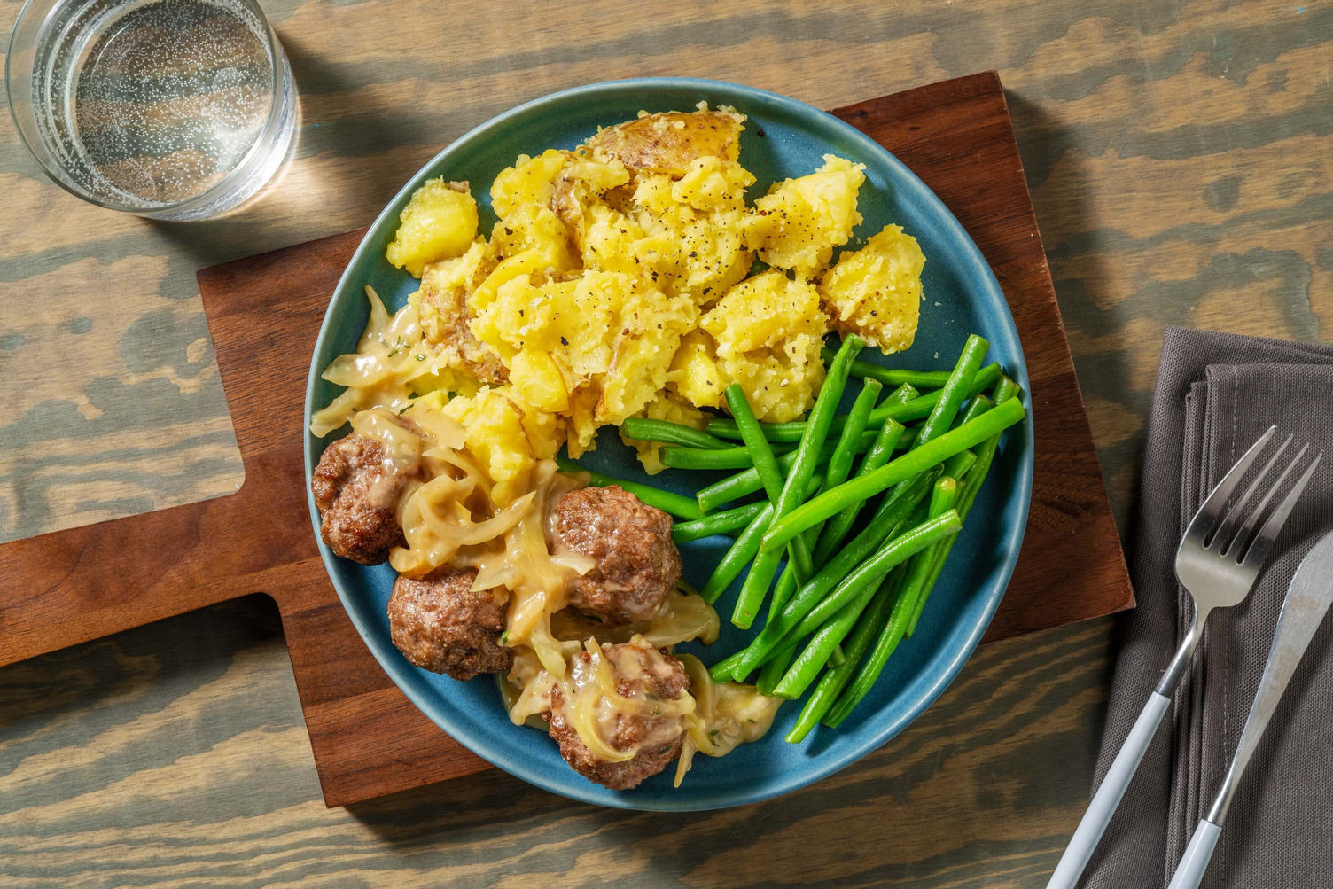 Beef Thyme Meatballs and Cheesy Mash Recipe HelloFresh